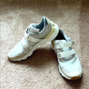 Sorel Kinetic Lite Suede Sneakers